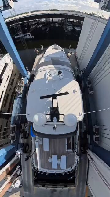nIqVBIhJFrxb7DaQ.jpg
