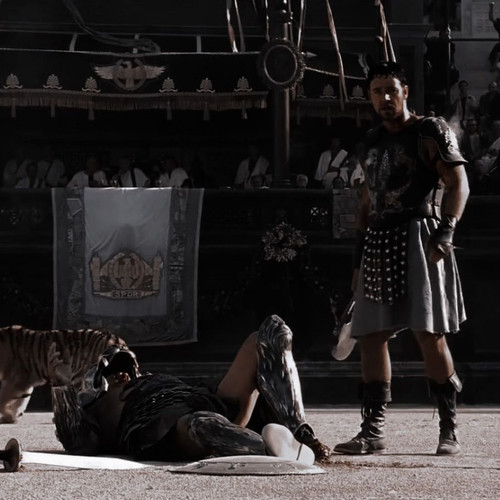 maximus pose.jpg
