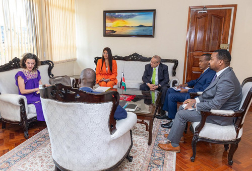 G XHyFBXsAAWR5S?format=jpg.jpg
