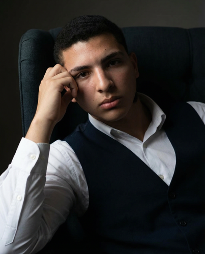 freepik use the attached mans face as the primary facecrea 99441.png