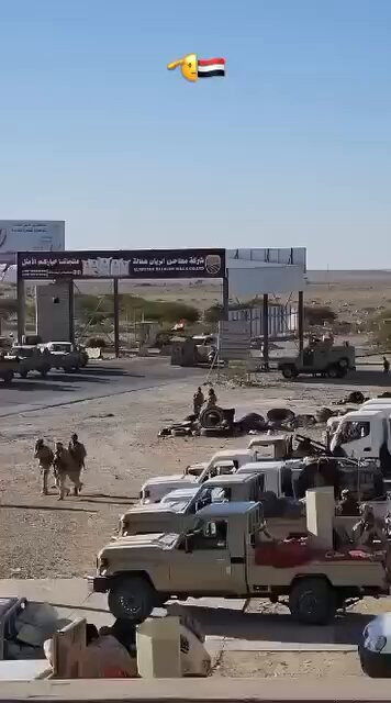 ziltKHKN0XYts5A .jpg