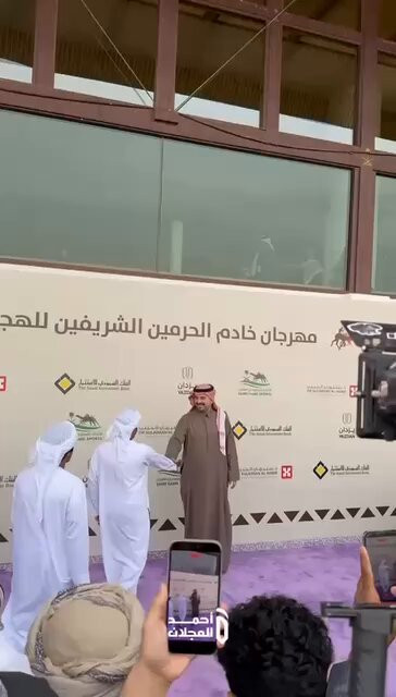 w6 mhnQD8QT8BZz7.jpg