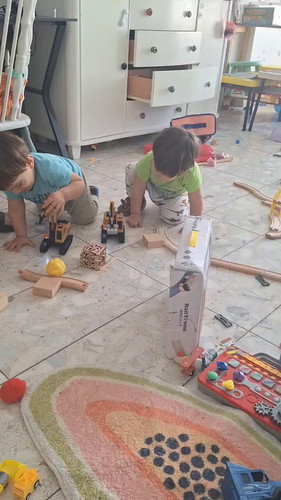 p1CN da4DVgbXdaY.jpg