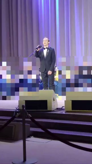 i9R 8oePsiVB8ZNk.jpg