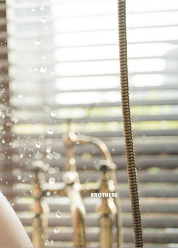BROTHERS Vol.2386.jpg
