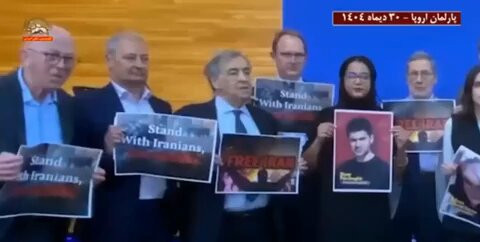 K nQuu6 A8EMY yf.jpg