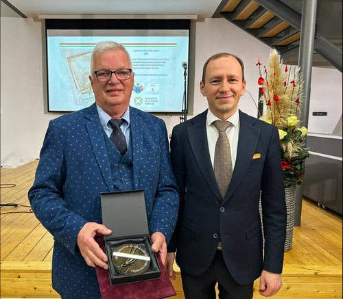 618469800 1513485450584666 1092644702321583480 n.jpg?stp=dst jpg s590x590 tt6& nc cat=105&ccb=1 7& n.jpg