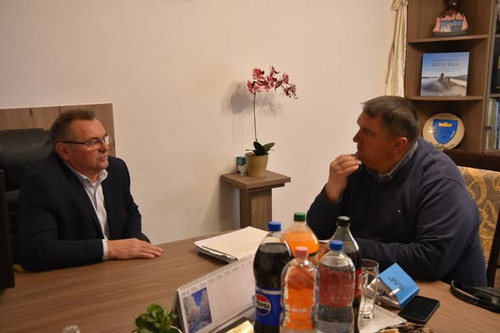 617856999 1287573316524318 4775675827371338372 n.jpg?stp=dst jpg s590x590 tt6& nc cat=102&ccb=1 7& n.jpg