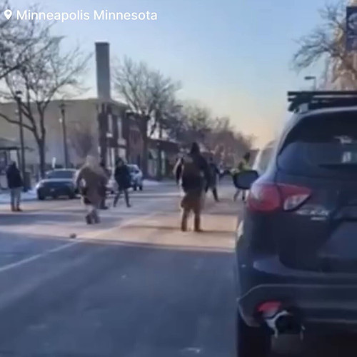 J8 LytLGGTLfn79b.jpg