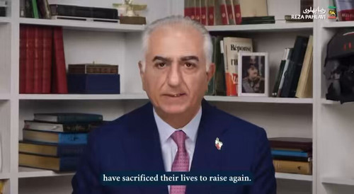 aXgDE NINXrycuJY.jpg