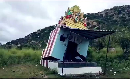 ZDo P331 QkFOXlr.jpg