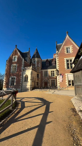 nafKInfRI31cCCQ .jpg