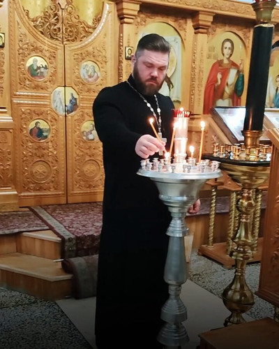  Um9mVRA QbrtELH.jpg