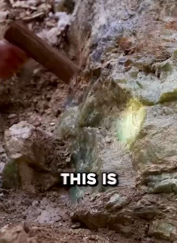 JRD6XHRfy2ApVuZR.jpg