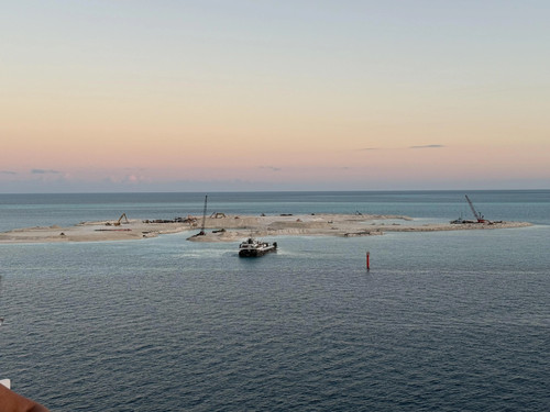 msc ocean cays mini island construction may 2025 its for v0 ag9ij4amro2g1 (1).jpg