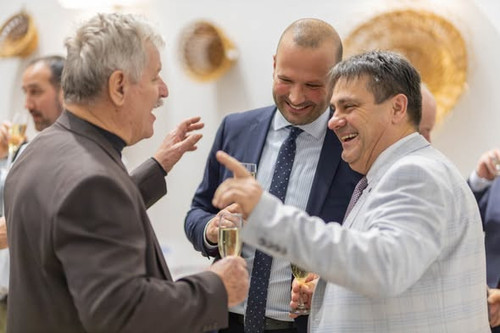 618079386 1751644879532595 4145411379137865093 n.jpg?stp=dst jpg s590x590 tt6& nc cat=102&ccb=1 7& n.jpg