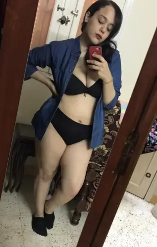 نودز مصري محجبة مربربة تلعب في كسها الهايج 10 650x1024