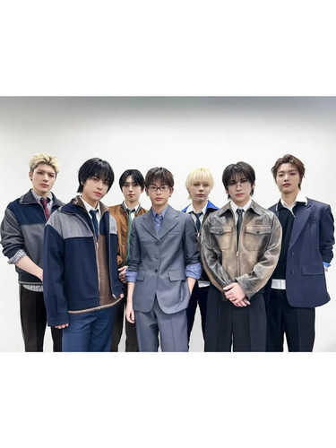 穿上MiuMiu了 但别骄傲! 有点丑 1 Hailey Grande 来自小红书网页版.jpg