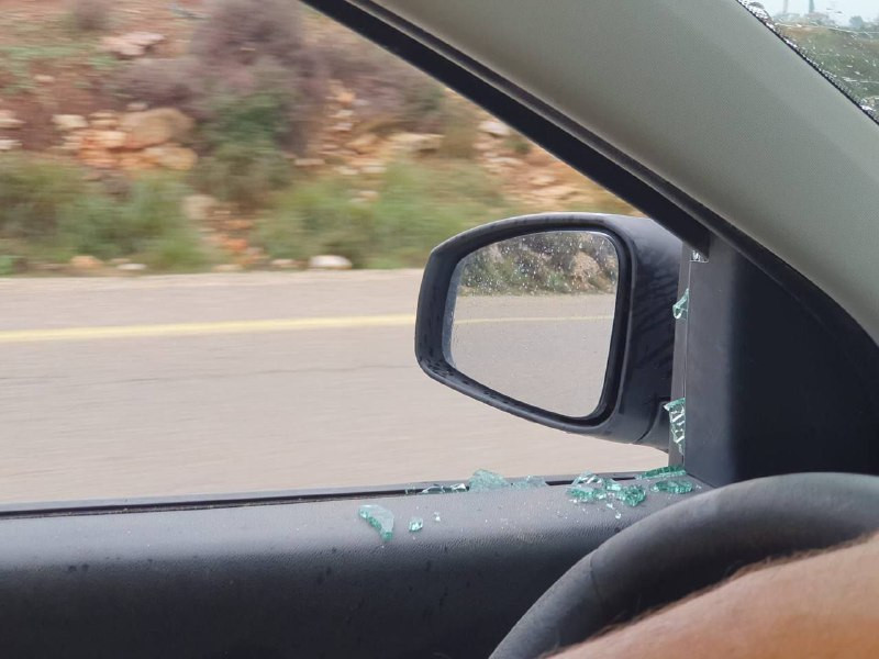 إذاعة جيش الاحتلال: إصابة إسرائيلي بجروح طفيفة في غوش عتصيون بعد استهداف مركبته بالحجارة وتحطّم نافذتها، وتم نقله إلى المستشفى للعلاج....