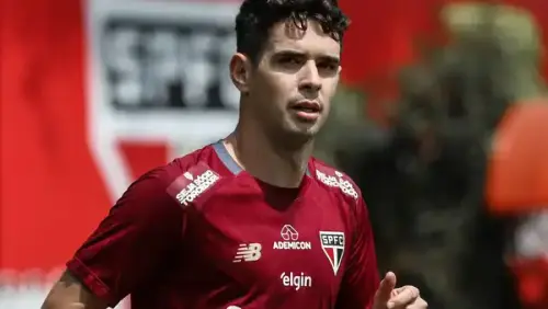 Fim da linha: Aposentadoria de Oscar no São Paulo se aproxima após episódio de saúde