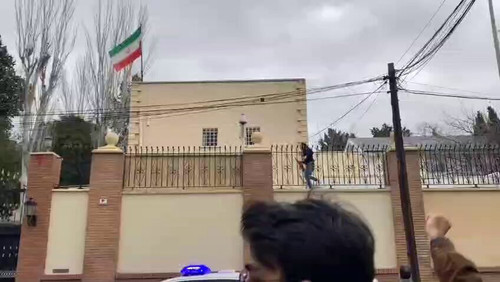 PHLmmbVW99SFdBI .jpg