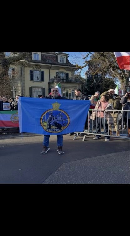 mirq7hrE3 tMVdDT.jpg