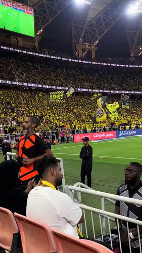 gDGREeQ 8x3HtuUv.jpg