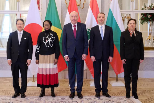 615454872 122269718432239180 634093147636636121 n.jpg?stp=dst jpg p180x540 tt6& nc cat=101&ccb=1 7& .jpg