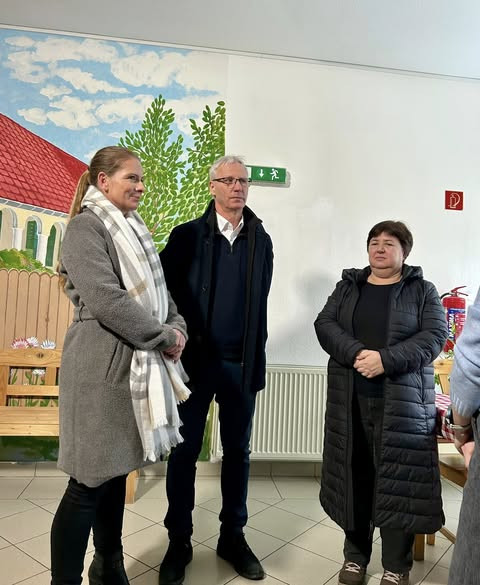 616472066 1484650243663029 4589235894594340788 n.jpg?stp=cp6 dst jpg p480x480 tt6& nc cat=108&ccb=1 .jpg