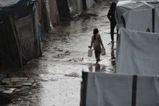 غزة تحت العاصفة… بردٌ صُنع بالقصف والحصار

▫ما يضرب غزة اليوم من بردٍ قارس وأمطارٍ عاتية ليس كارثة طبيعية معزولة، بل نتيجة لسياسات الاحتلال التي حوّلت...