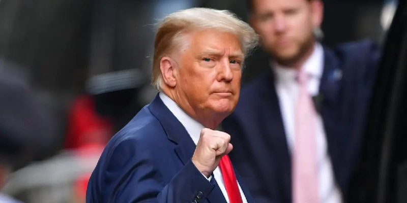 ترامب يواصل التبجّح: بلادنا كانت “ميتة” قبل مجيئي، واليوم أصبحت الأكثر جاذبية في العالم.
ترمب: نحن نجني المليارات، والتضخم قد انخفض، والرواتب أصبحت أف...