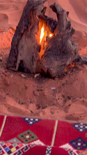 18d KwuIehXRFx4r.jpg