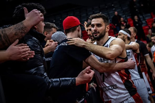 615843685 1408017884024523 9040284121364765165 n.jpg?stp=dst jpg s590x590 tt6& nc cat=103&ccb=1 7& n.jpg