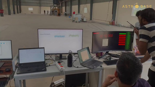 6 4OpwV2ilyTb4yY.jpg