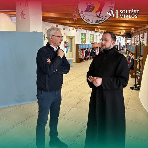 615918066 1484747416986645 2013781311138026345 n.jpg?stp=dst jpg s590x590 tt6& nc cat=107&ccb=1 7& n.jpg