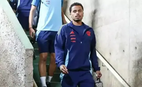 Troca de craques? São Paulo tenta contratar volante e Flamengo propõem troca por craque do Tricolor