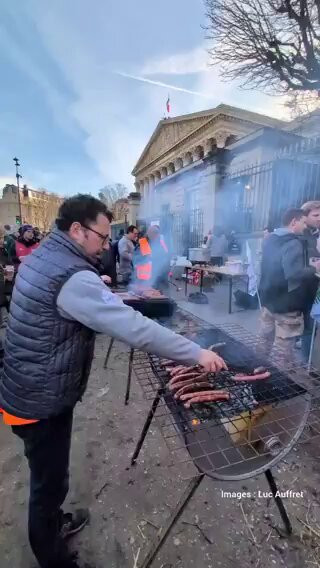 fr zMCjsaVo cg08.jpg