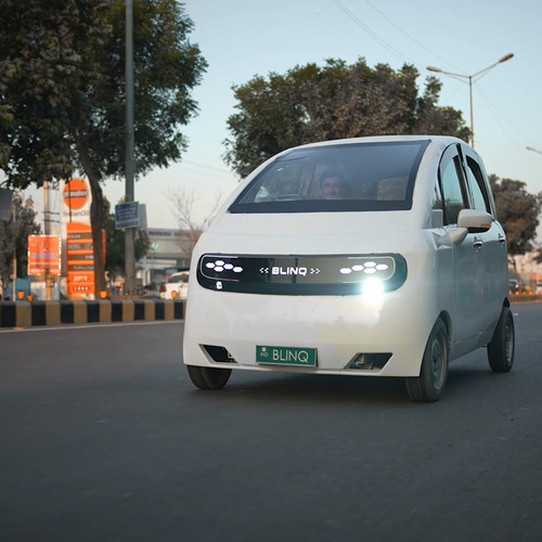 HKHiCJ5UmEQ9 RY5.jpg