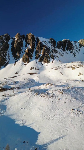 TXga 8RQRLWxsslC.jpg