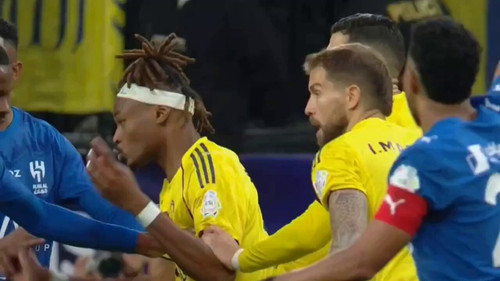 HJpJyvQeE4Xqc lU.jpg