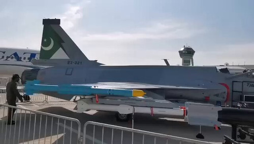 phdD2U80W qL9 aW.jpg