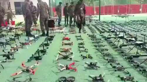 8XU6GxbW6zUMrv v.jpg