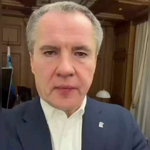 J 7E7XYujxS 7hry.jpg