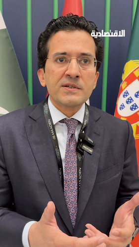 Z3JvS8qbNK4uVmJu.jpg