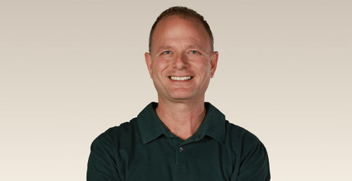 אופיר קרא עוז.jpg