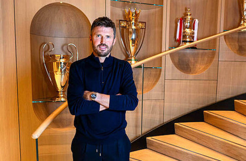 Michael Carrick dipastikan tangani Manchester United hingga akhir musim Getty Images 696x456.jpg