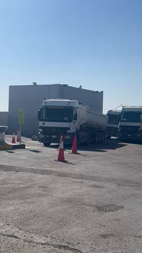 op 3QEXlnTQUIoWn.jpg