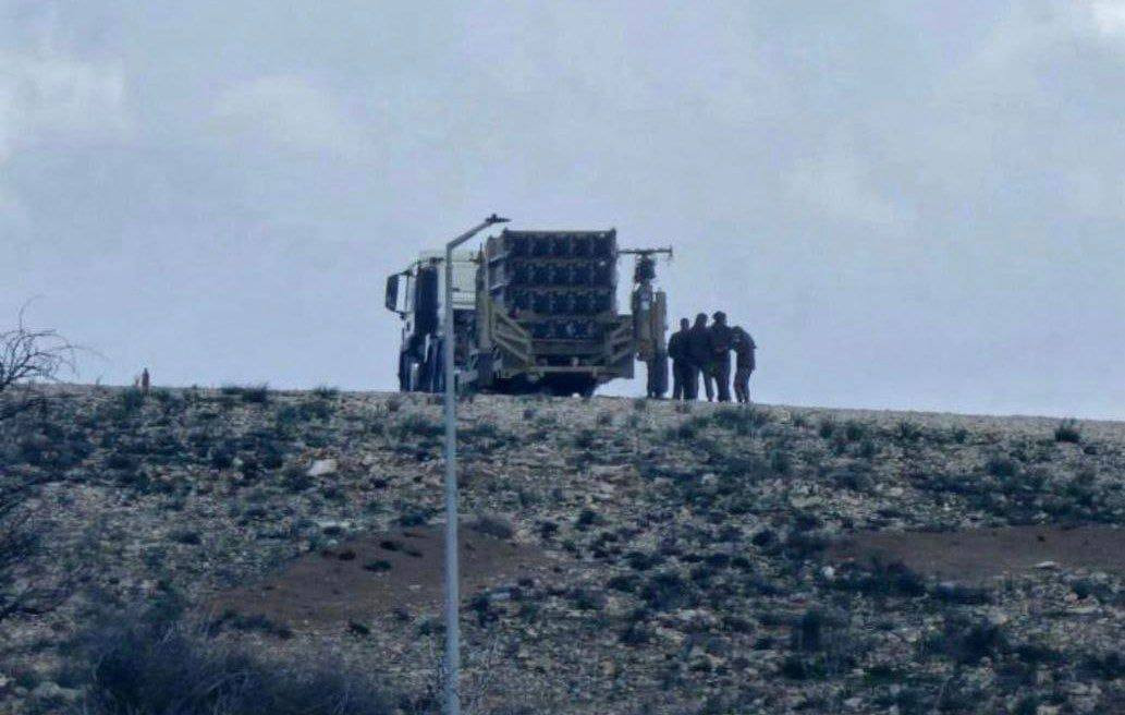 الاحتلال ينصب قبة حديدية على تل العاصور، شرق رام الله، مساء اليوم....