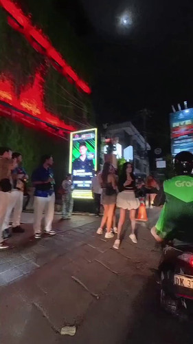 yK5ZsDiM omhEEj1.jpg