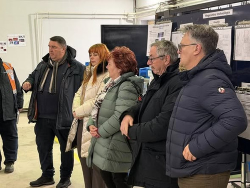 615792730 1279966800618303 3619295404396341699 n.jpg?stp=cp6 dst jpg s590x590 tt6& nc cat=100&ccb=1 .jpg